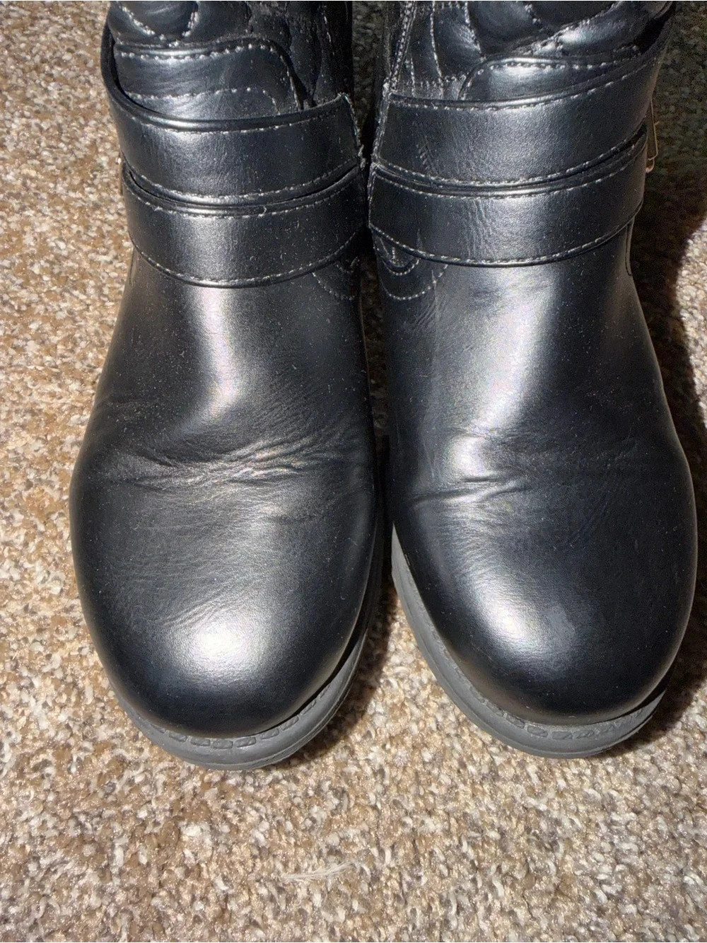 Dream Pairs worn only